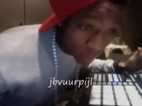 Soulja Boy Making A Beat Live On Ustream