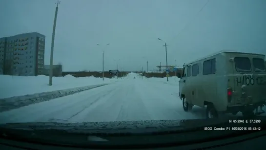 Врезался в сугроб и погиб  (16.03.2016)