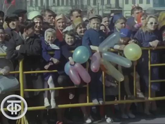 Первомайский парад в Москве (1968)    ..