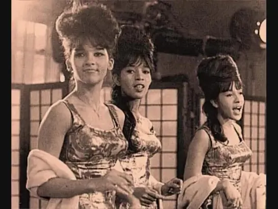 Be My Baby - The Ronettes - 1963 - Stereo - Music Video