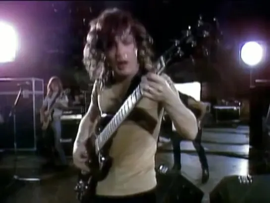 AC/DC - Nervous Shakedown (1983) (Official Video)