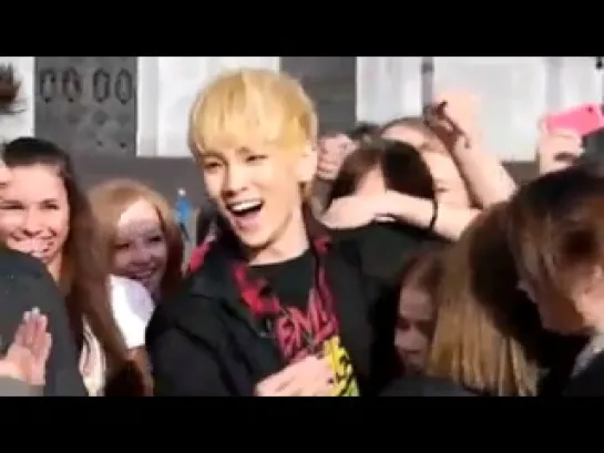 110907 Key Hug @Russia