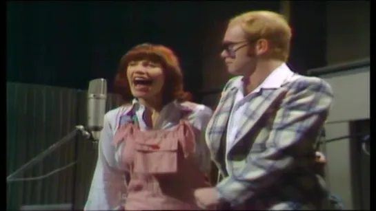 Elton John - Don't Go Breaking My Heart (with Kiki Dee)