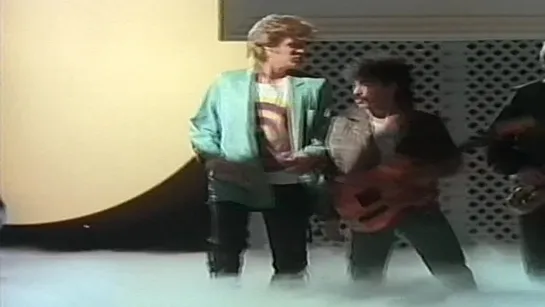 Daryl Hall & John Oates - Method Of Modern Love