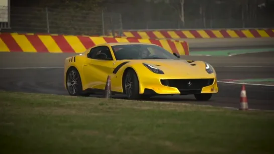 Chris Harris Drives: Ferrari F12TDF [BMIRussian]