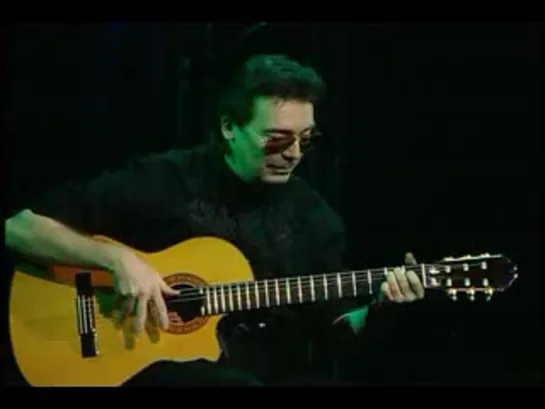 Steve Hackett  "Hands of Priestess" (2003 Live in Hungary)