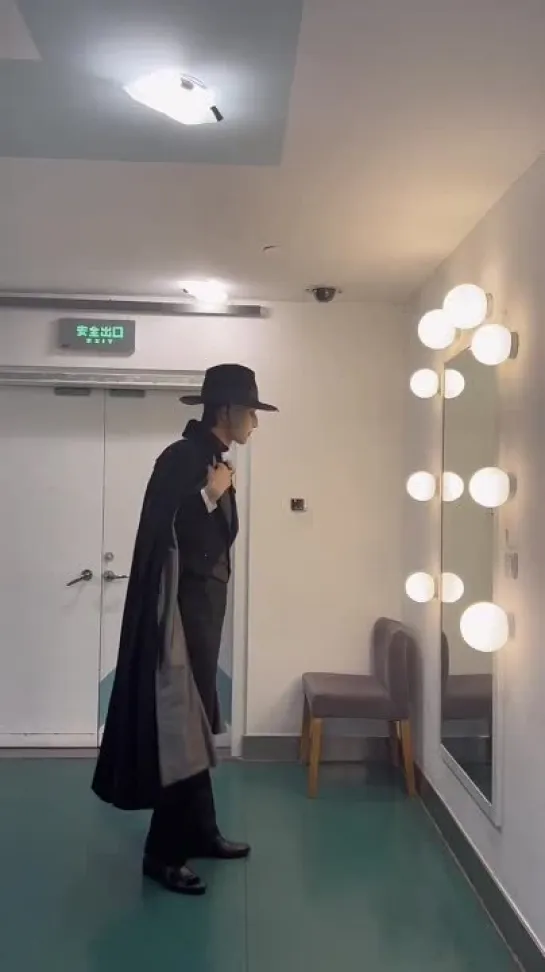 The Phantom Of The Opera (剧院魅影中文版) Backstage