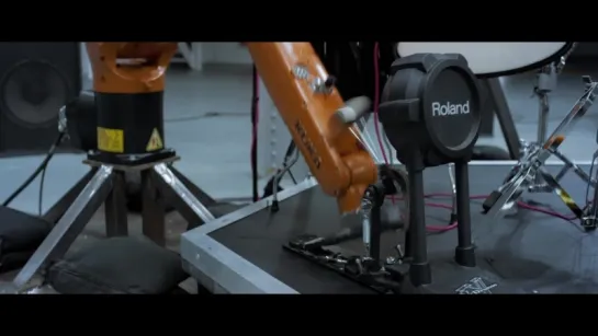 AUTOMATICA 4k - Robots Vs. Music - Nigel Stanford