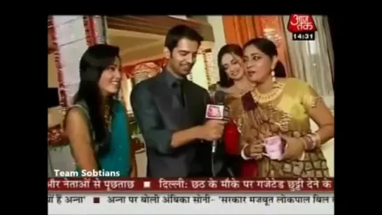 Дивали / Barun Sobti and Sanaya Irani off screen masti.TS gift on 2nd Anniversary