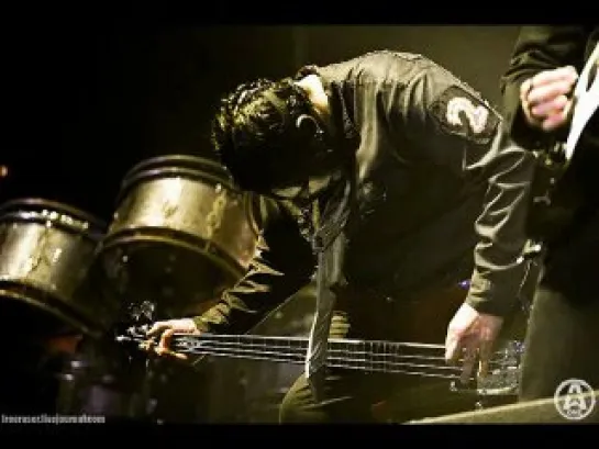 Paul Gray (В видео вложенно 1000000 сердец Maggot's)...