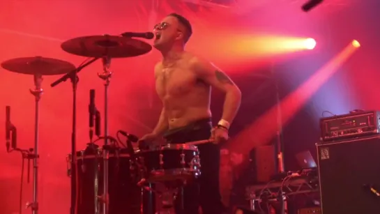 Slaves - Hey | festival Glastonbury 2015