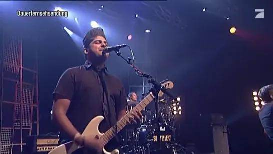 Billy Talent - Rusted From The Rain(Live At TV Total 18.11.09)