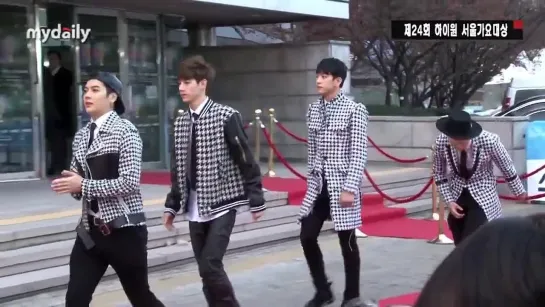 150122 EXO @ Seoul Music Awards Red Carpet