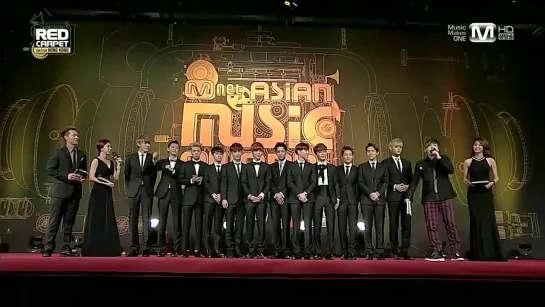 131122 EXO  @  MAMA 2013 Red Carpet