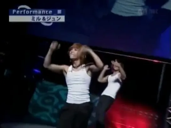 mblaq  joon & mir dancing to 'boom boom pow'