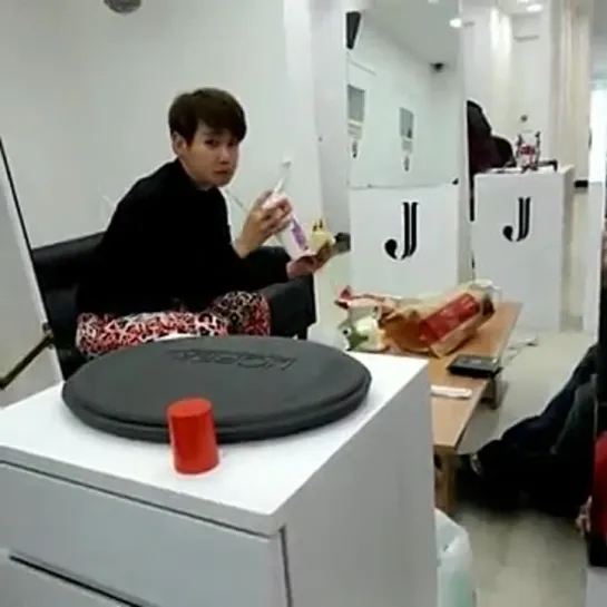 [VIDEO] B-Bomb eatcast