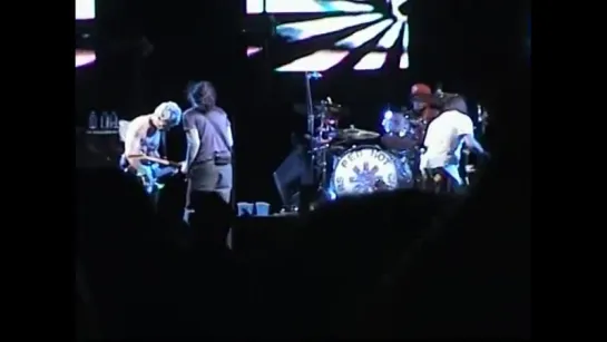 Red Hot Chili Peppers 2003-04-27 Empire Polo Club, Indio, CA [AMT #1]