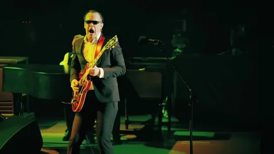 Joe Bonamassa - Going Down - Live at the Greek Theatre