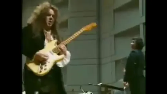 Yngwie Malmsteen - Blitzkrieg