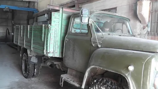 ЗАВЕЛ. ПОЕХАЛ (Саша Хол.(водит.) в новом мех. цехе ГАЗ-н (привозил из 2-го арматуру)).