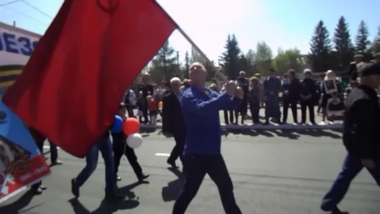 ПРОХОДИМ МИМО ТРИБУНЫ (на городском  Параде Победы-2018 ).