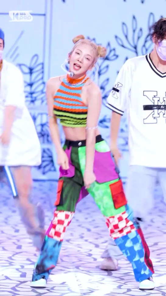 [PERF] Hyoyeon - Second (feat. BIBI) (Vertical FanCam)