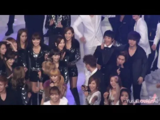 [Fancam] SNSD ::101230 2010 KBS Music Festival - DJ DOC