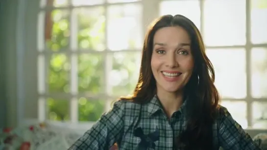 Natalia Oreiro - Commercial for Tele Asistencia Anda - October 2017