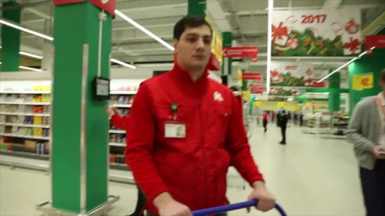 Auchan Russia Mannequin Challenge