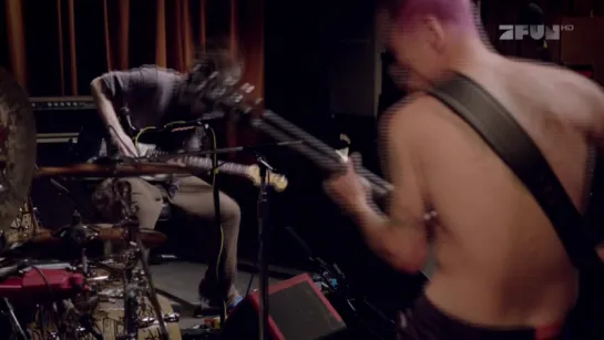 Red Hot Chili Peppers Live from the Basement (2012)