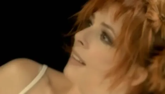 Mylène Farmer - LAmour NEst Rien...