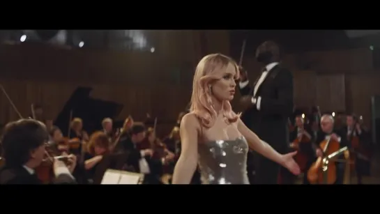 Clean_Bandit_-_Symphony__feat__Zara_Larsson___Official_Video