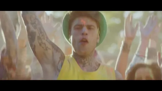 J-AX___Fedez_-_Vorrei_ma_non_posto__Official_Video_