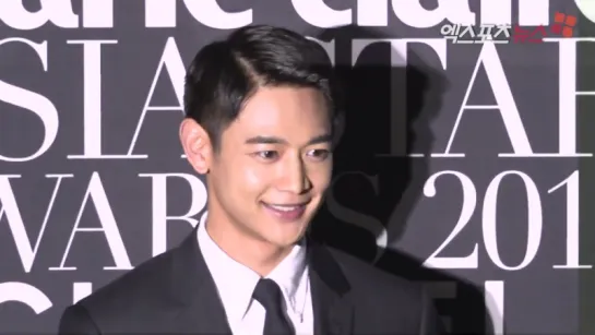 171013 Minho на красной дорожке 2017 asia star awards