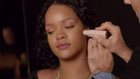 FENTY FACE: THE SECRET TO RIHANNA’S KILLER RADIANCE