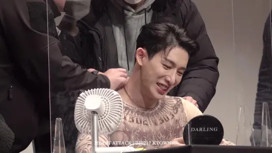 [VK][220217] WONHO fancam @ Ktown4U fansign