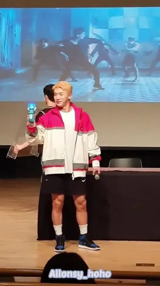 [VK][210321] WONHO fancam @ Music Korea fansign