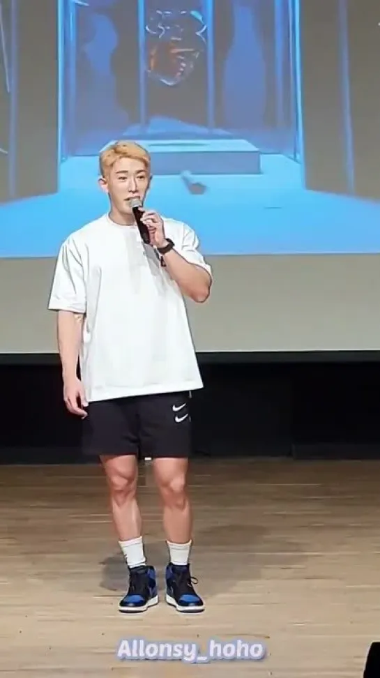 [VK][210321] WONHO fancam @ Music Korea fansign