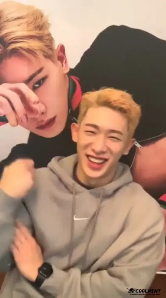 [VK][210320] WONHO fancam @  Yizhiyu fansign