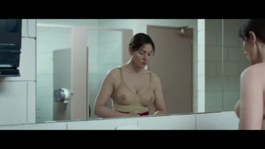 Monica Bellucci Sexy - Ville-Marie (2015) Watch Online / Моника Беллуччи - Виль-Мари