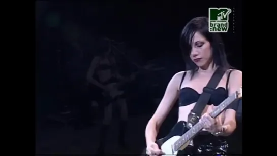 PJ Harvey - One Line  [live]