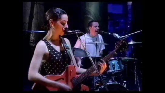 PJ Harvey - Dress [live, 1992]