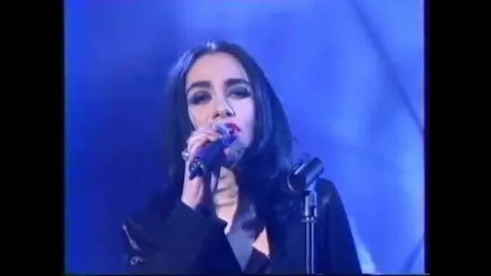 PJ Harvey - Down By The Water & C'mon Billy [live]