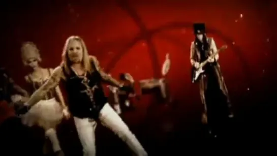 Mötley Crüe - White Trash Circus