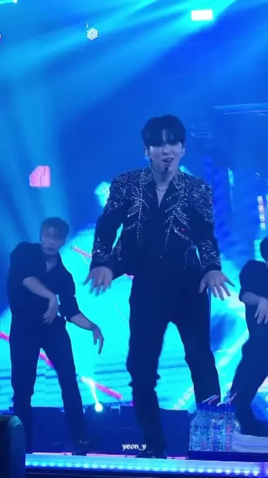 [VK][220902] MONSTA X fancam - Play It Cool (Kihyun focus) @ <NO LIMIT> TOUR Day 1