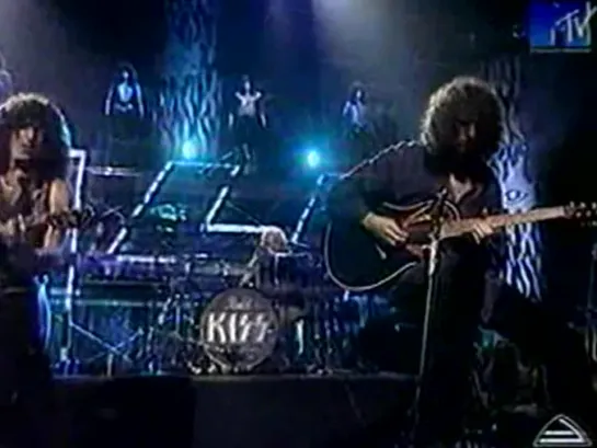 Kiss Unplugged