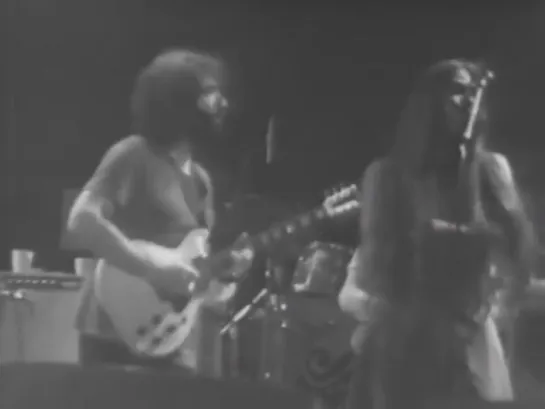 Grateful Dead  06/19/76 - Capitol Theatre