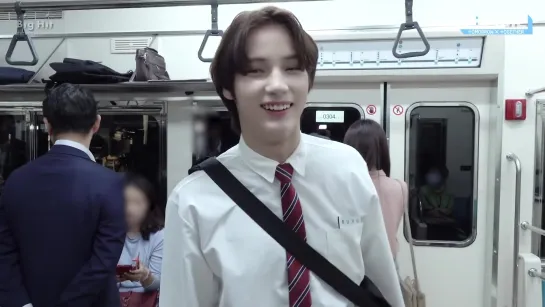 [T:TIME] HUENINGKAI's play in the subway - TXT (투모로우바이투게더)