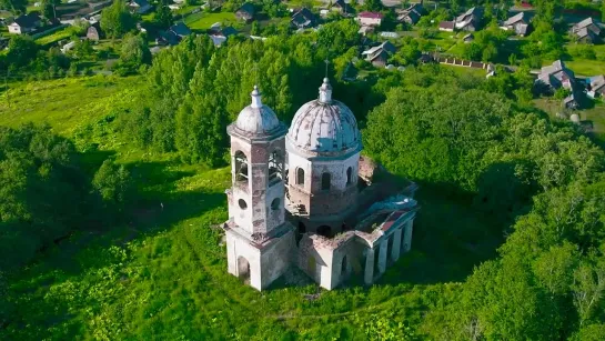 Руины в Новгородской области с высоты