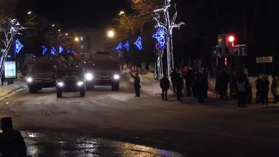 Видео с репетиции Парада в честь 75 летия освобождения Новгорода от немецко-фашистских захватчиков.